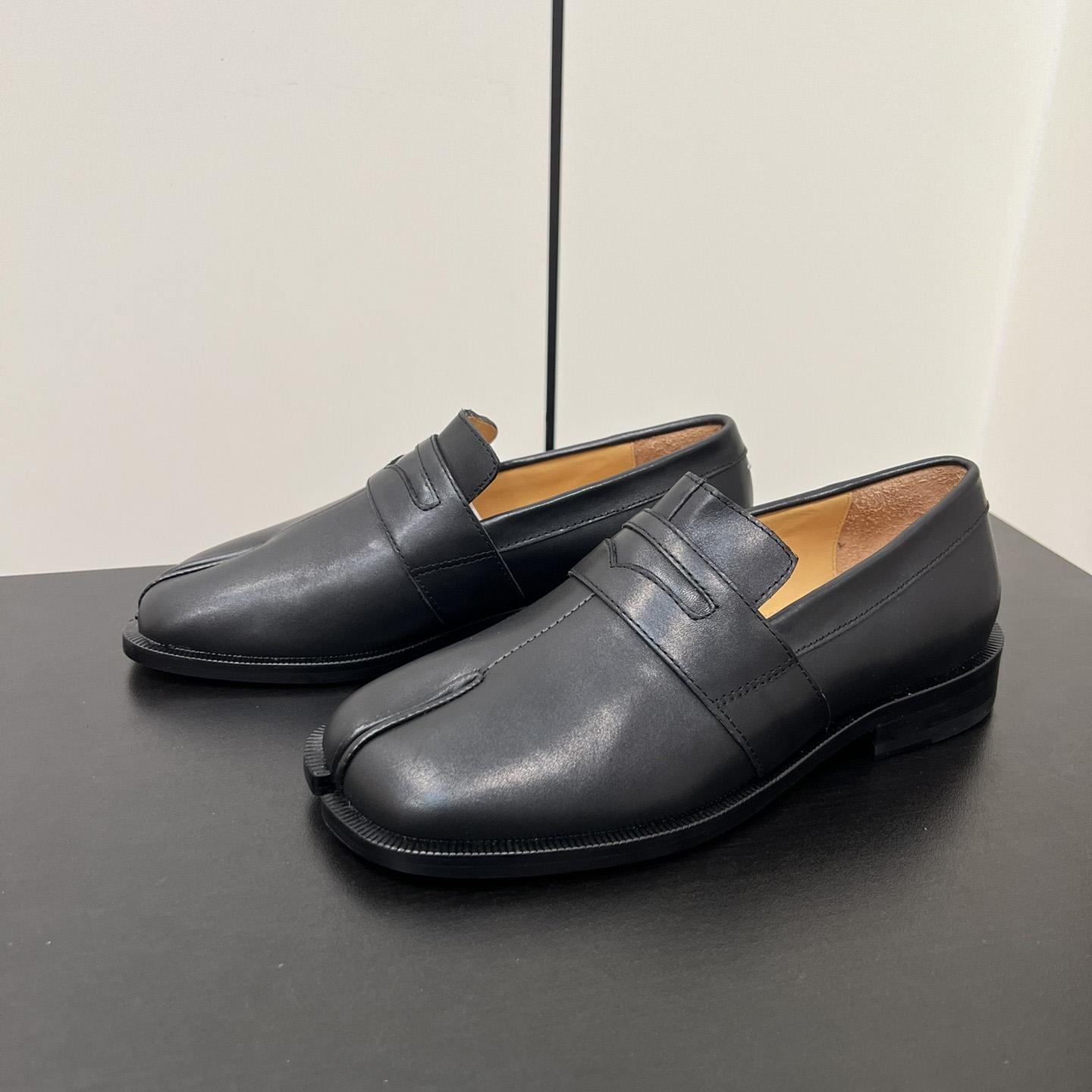 Maison Margiela Tabi Leather Loafers - DesignerGu