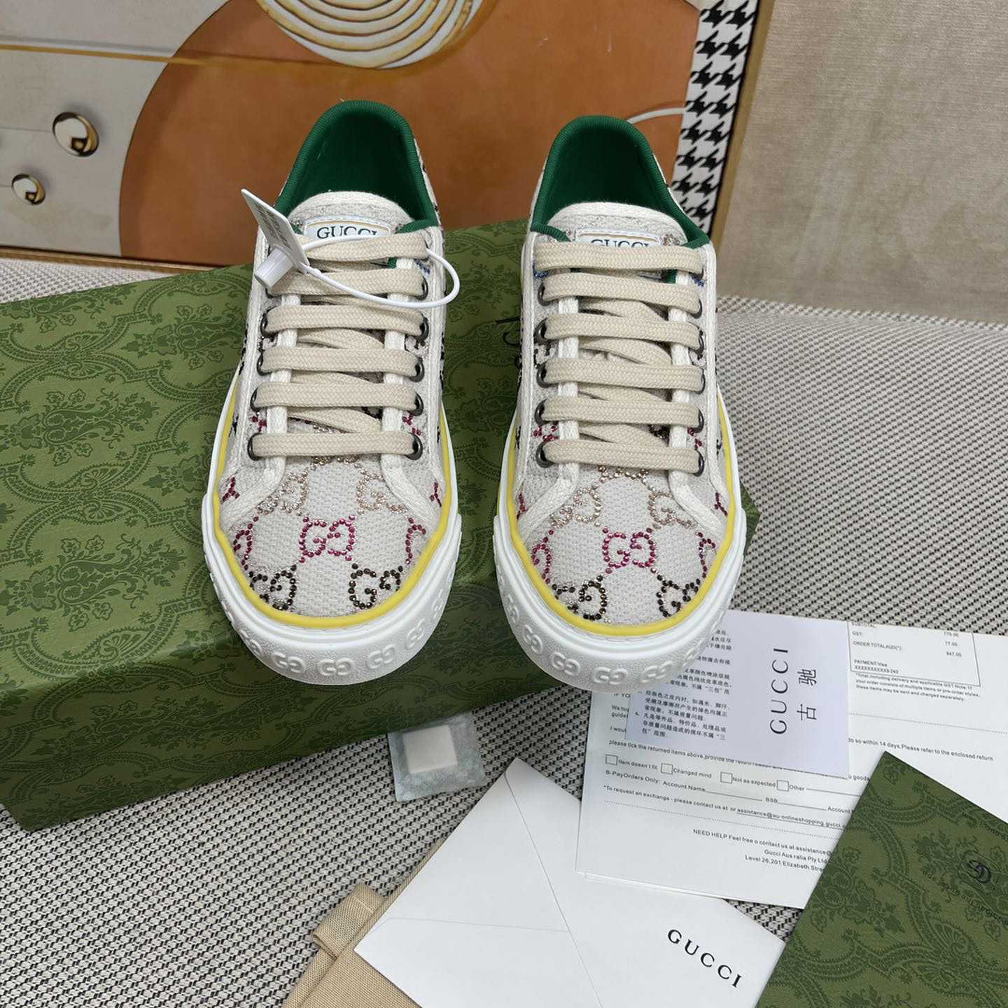 Gucci Crystal Low Top Sneakers  - 