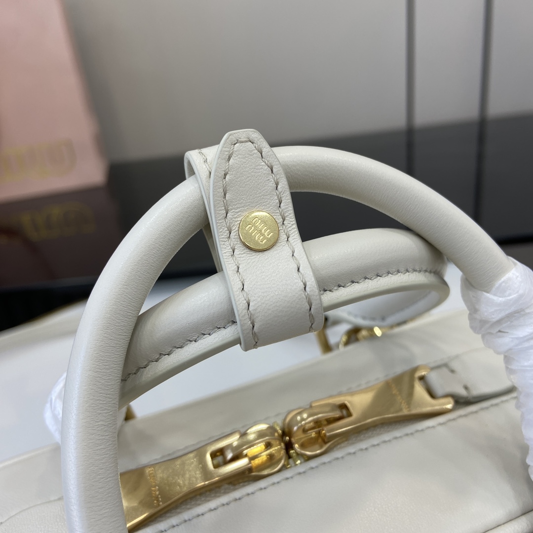 Miu Miu Arcadie Matelassé Nappa Leather Bag   22cm - DesignerGu