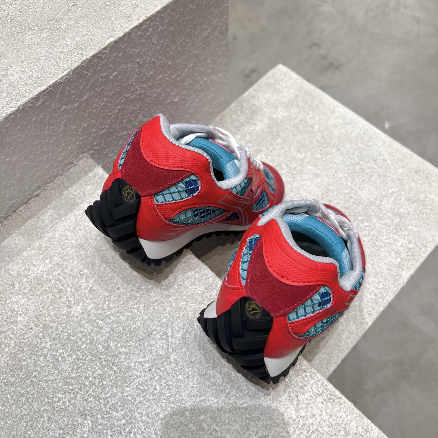 Bottega Veneta Orbit Sneaker - DesignerGu