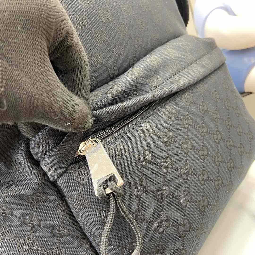 Gucci Medium GG Backpack With Web - DesignerGu