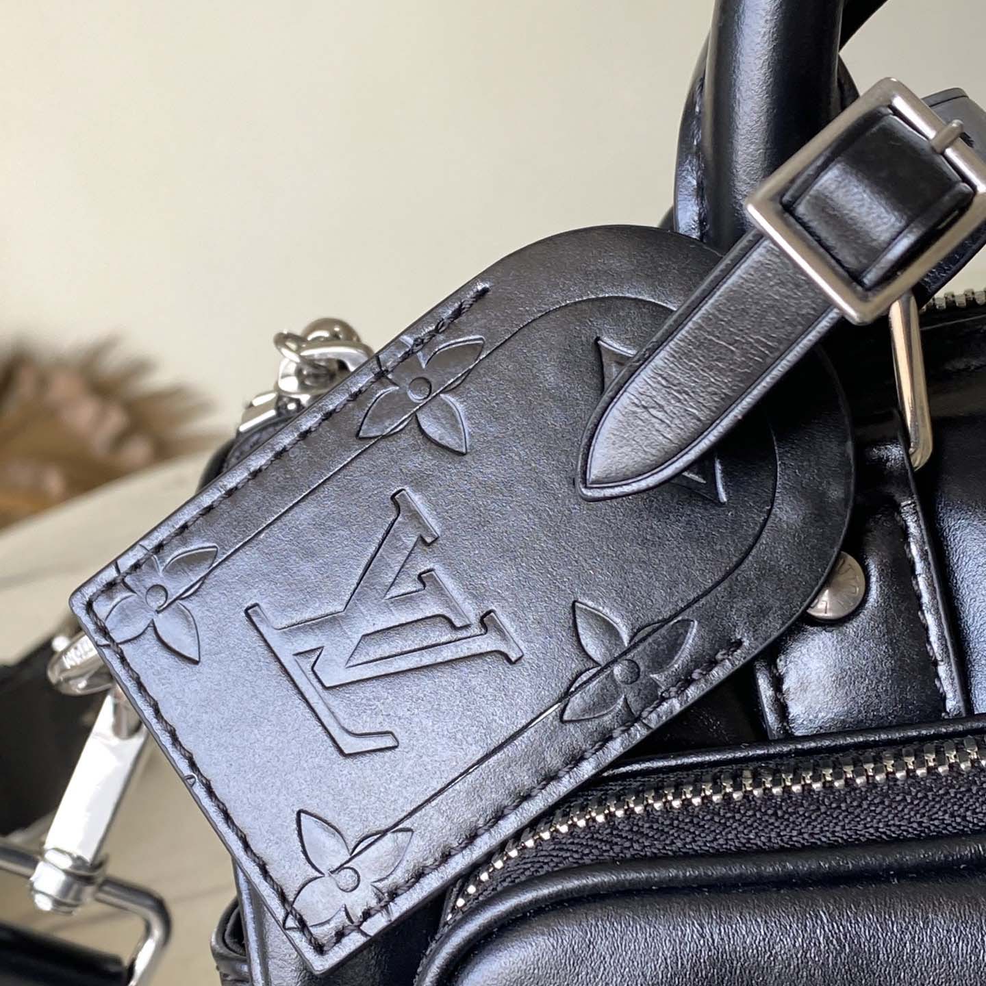 Louis Vuitton Keepall Cargo Bandoulière 25   M13988 - DesignerGu