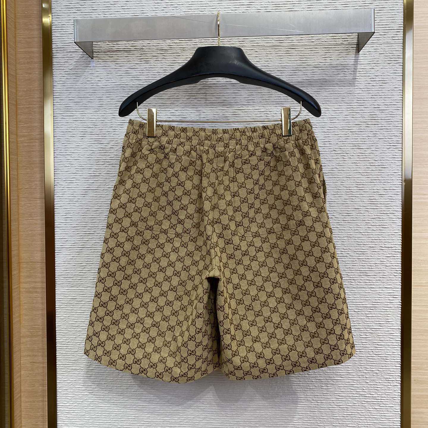 Gucci GG Supreme Shorts - DesignerGu
