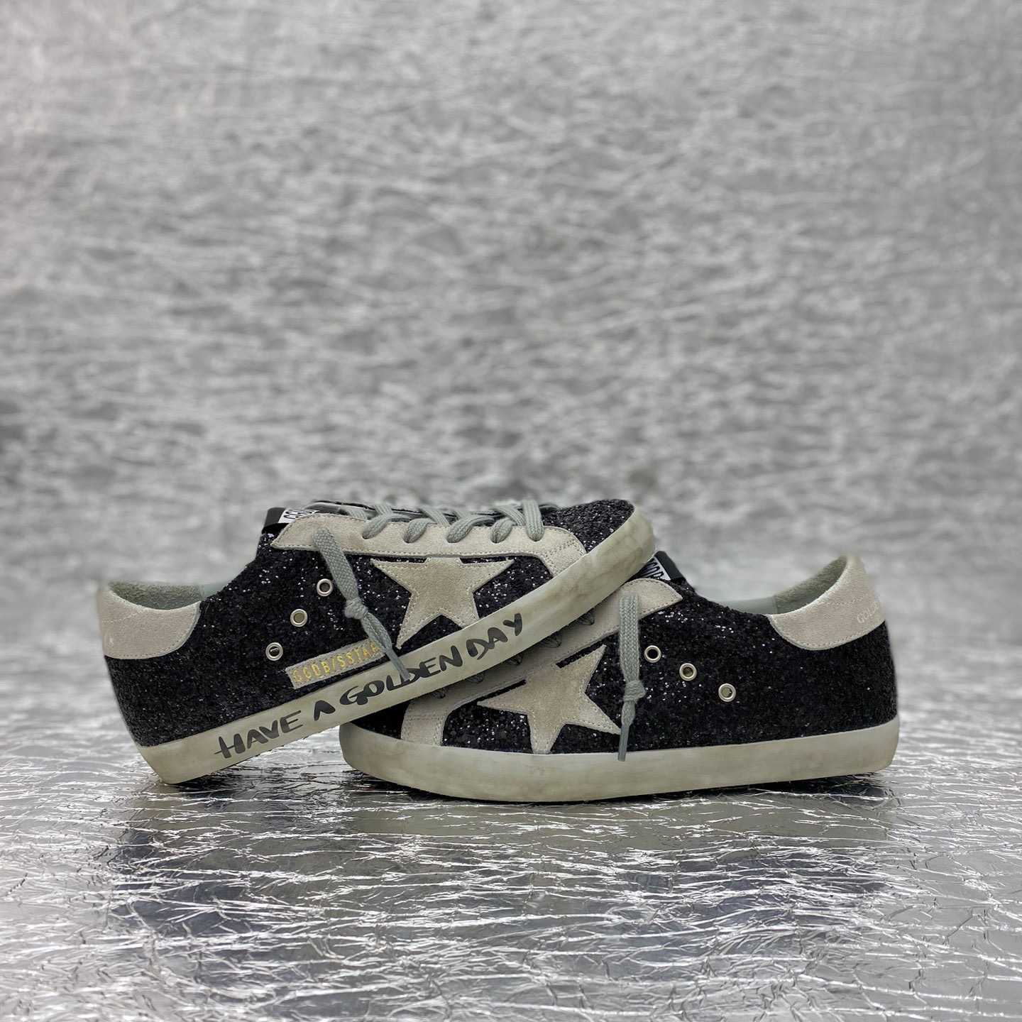 Golden Goose Sneakers - DesignerGu