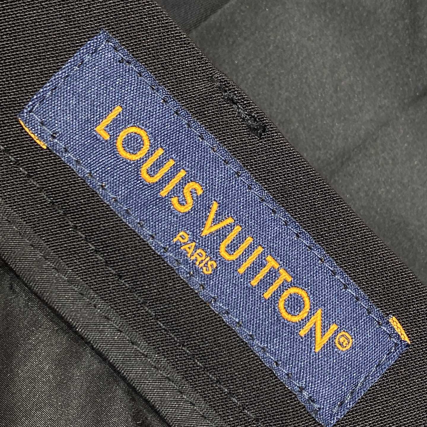 Louis Vuitton Preppy Tailored Jersey Pants  1AGTNN - DesignerGu