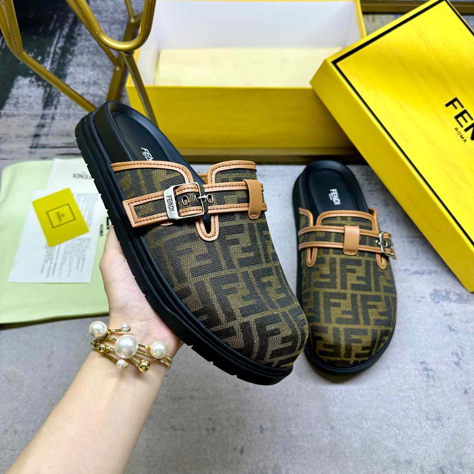 Fendi Feel Brown FF Jacquard Sandals - DesignerGu