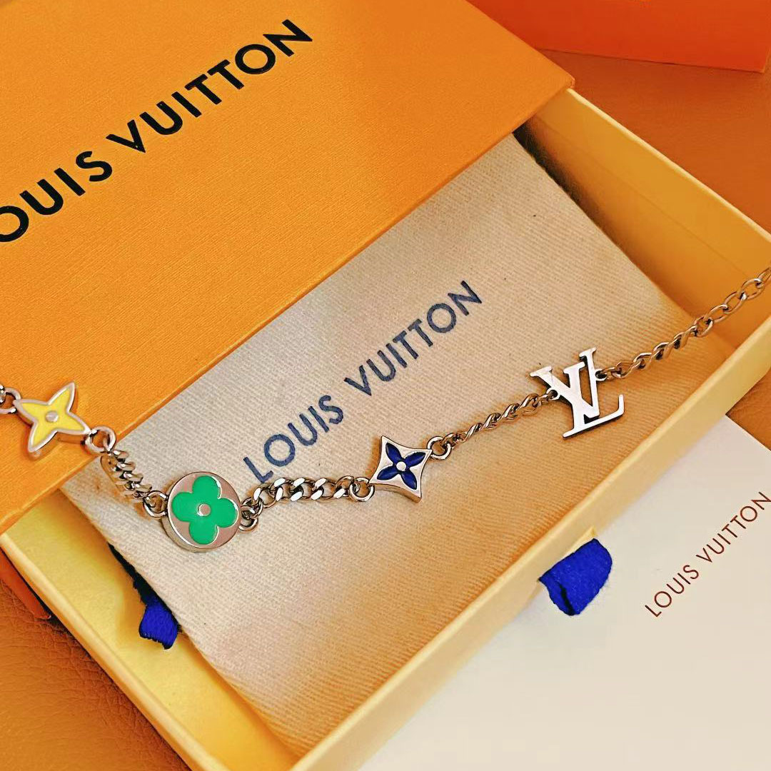 Louis Vuitton Monogram Row Bracelet  M1599A - DesignerGu
