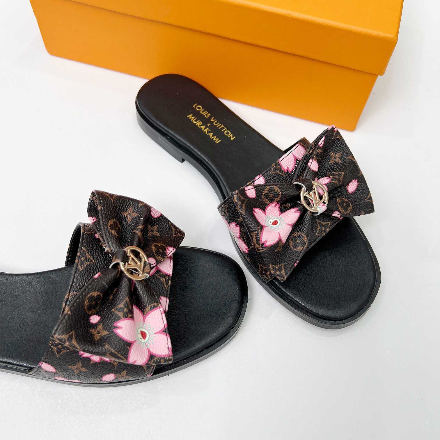 Louis Vuitton LV x TM Lily Flat Mule   1AGVYB - DesignerGu