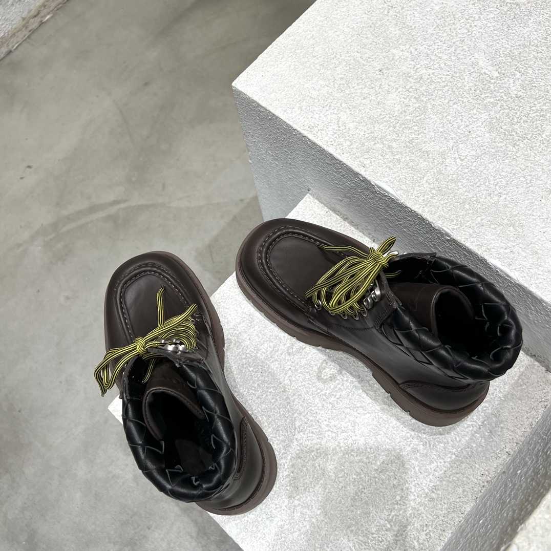 Bottega Veneta Haddock Lace-Up Ankle Boot - DesignerGu