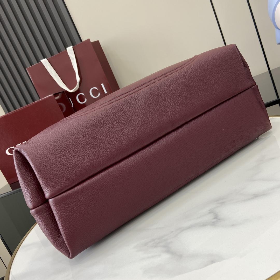 Gucci Softbit Maxi Shoulder Bag - DesignerGu