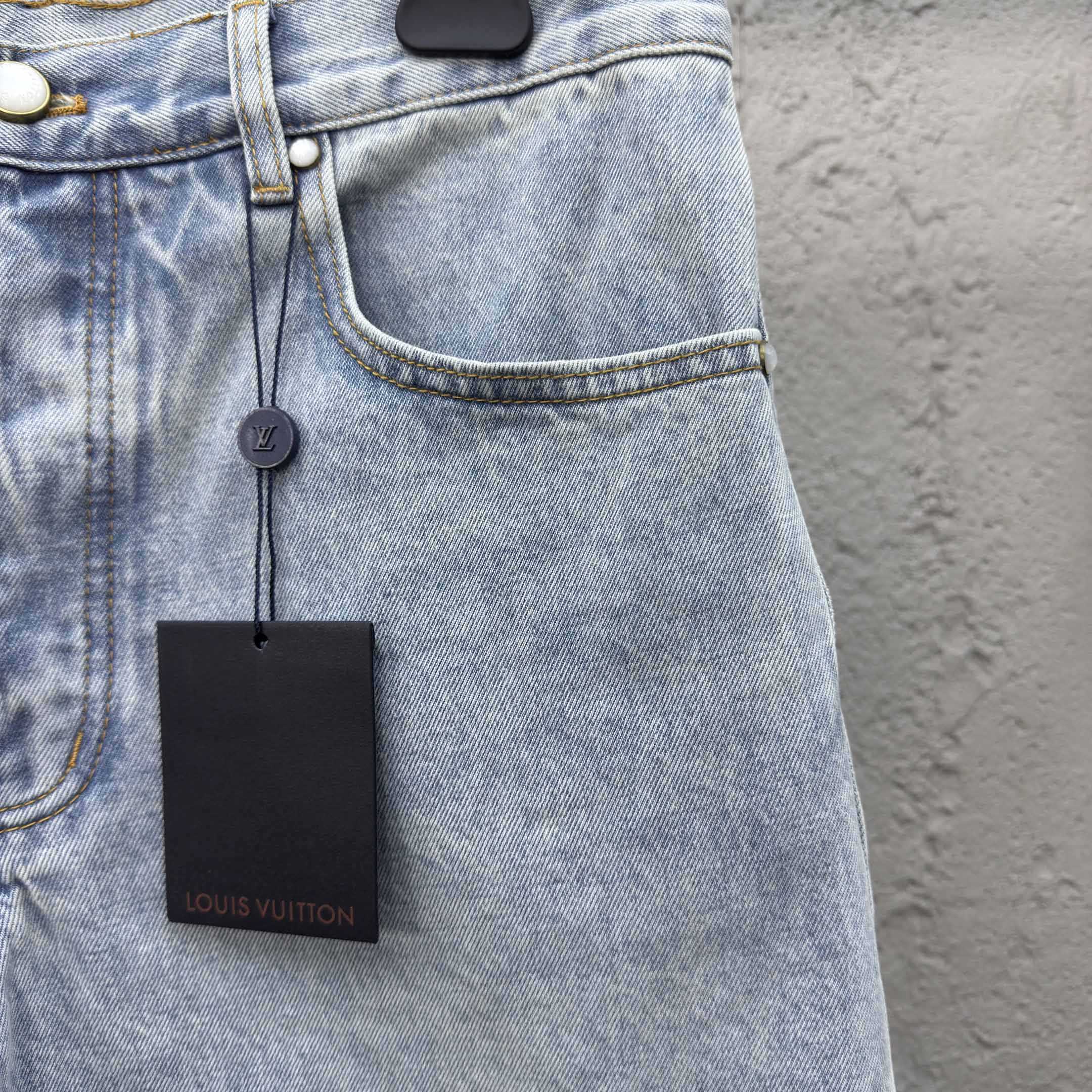 Louis Vuitton LV Denim Shorts    1AGTHT - DesignerGu