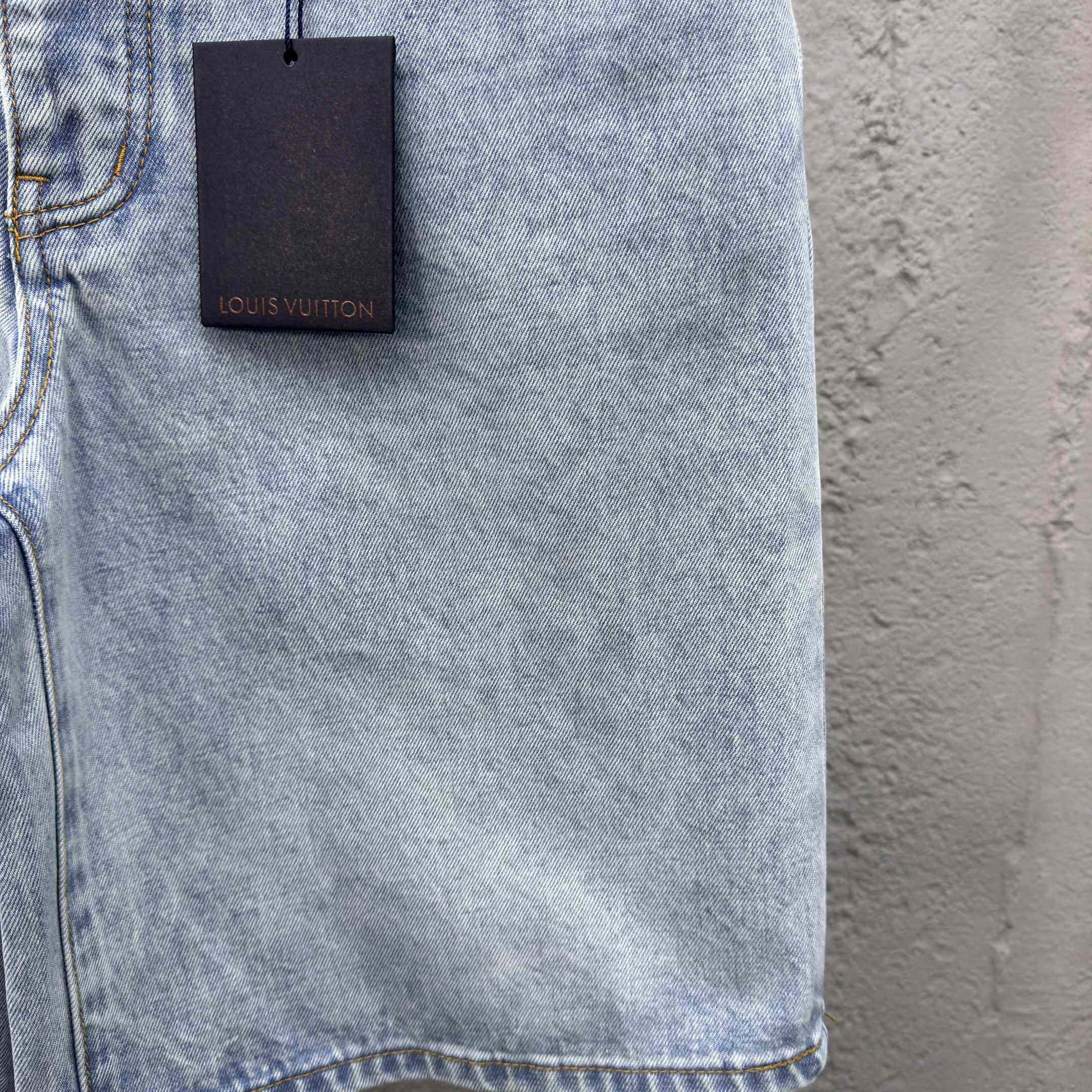 Louis Vuitton LV Denim Shorts    1AGTHT - DesignerGu