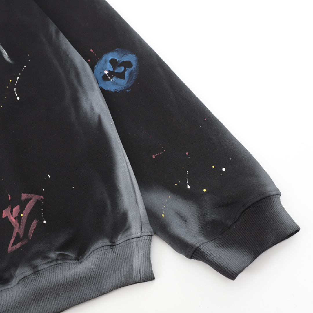 Louis Vuitton Monogram Sweatshirt - DesignerGu