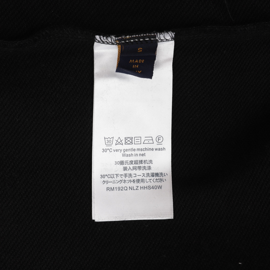 Louis Vuitton Monogram Sweatshirt - DesignerGu