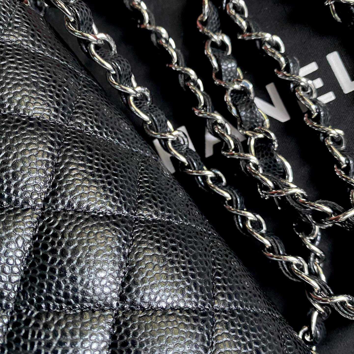 Chanel A01112 Bag - DesignerGu