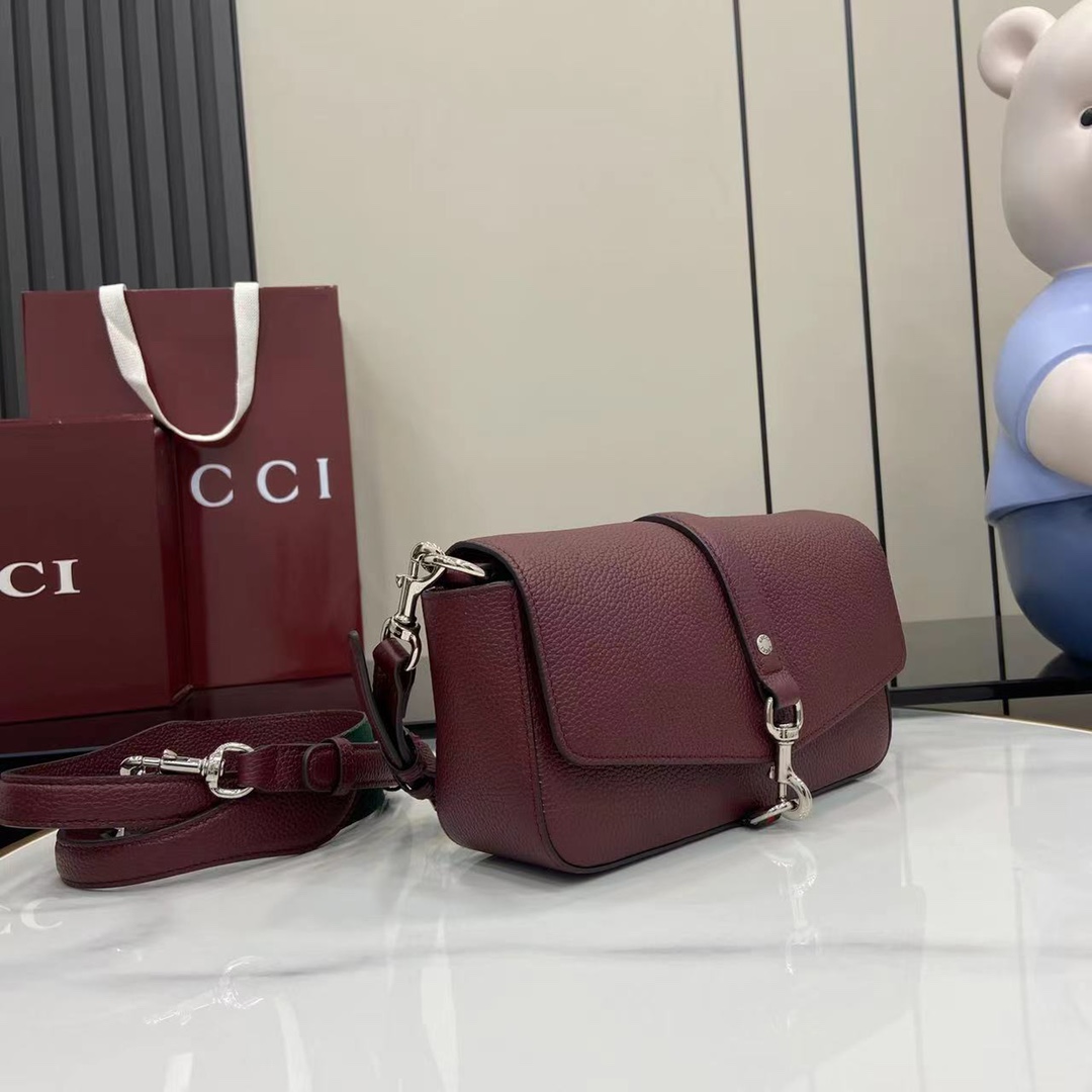 Gucci Small Crossbody Bag With Hook Closure - DesignerGu
