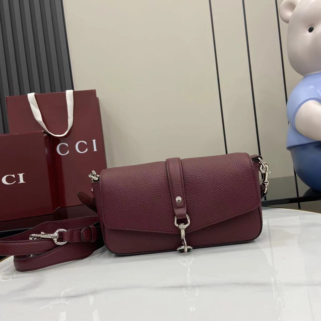 Gucci Small Crossbody Bag With Hook Closure - DesignerGu