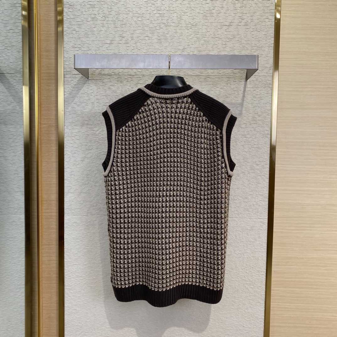 Louis Vuitton Cotton Jacquard Vest   1AHC37 - DesignerGu
