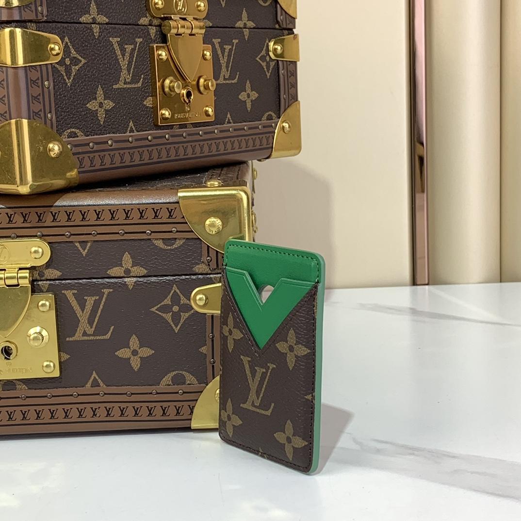 Louis Vuitton Porte-Cartes Magnet  M12855 - DesignerGu