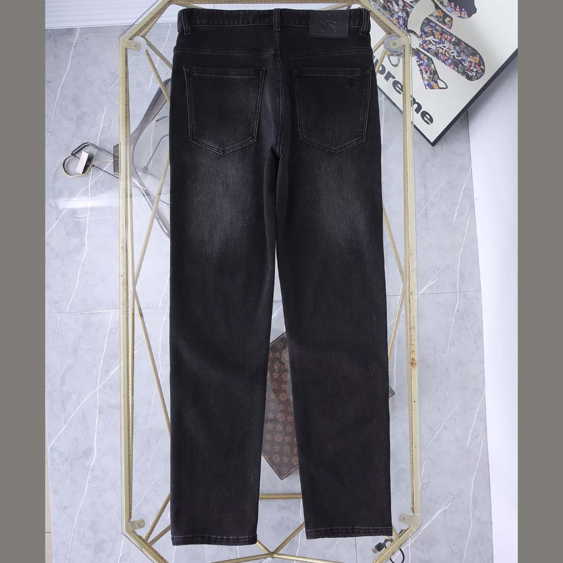 Burberry Jeans - DesignerGu