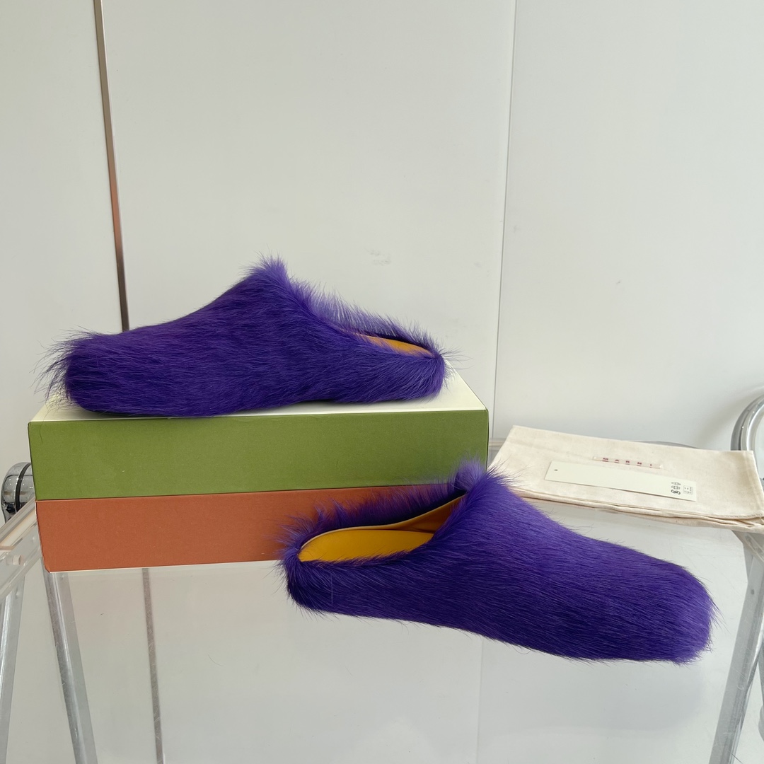 Marni Long Hair Calfskin Fussbett Sabot - DesignerGu