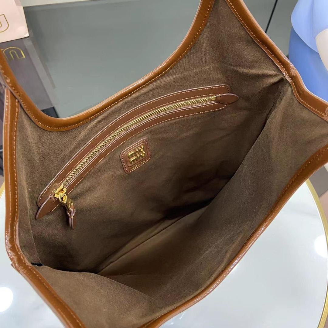 Miu Miu IVY Leather Bag - DesignerGu