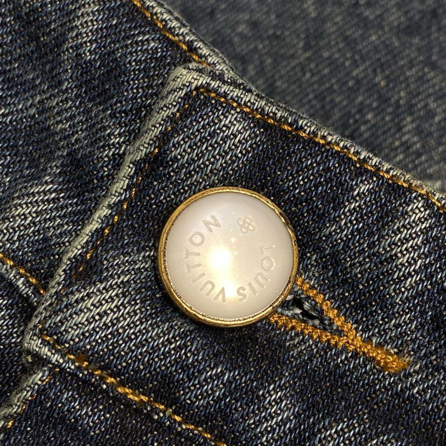 Louis Vuitton Sunfaded Effect Denim Skate Pants  1AHBMW - 