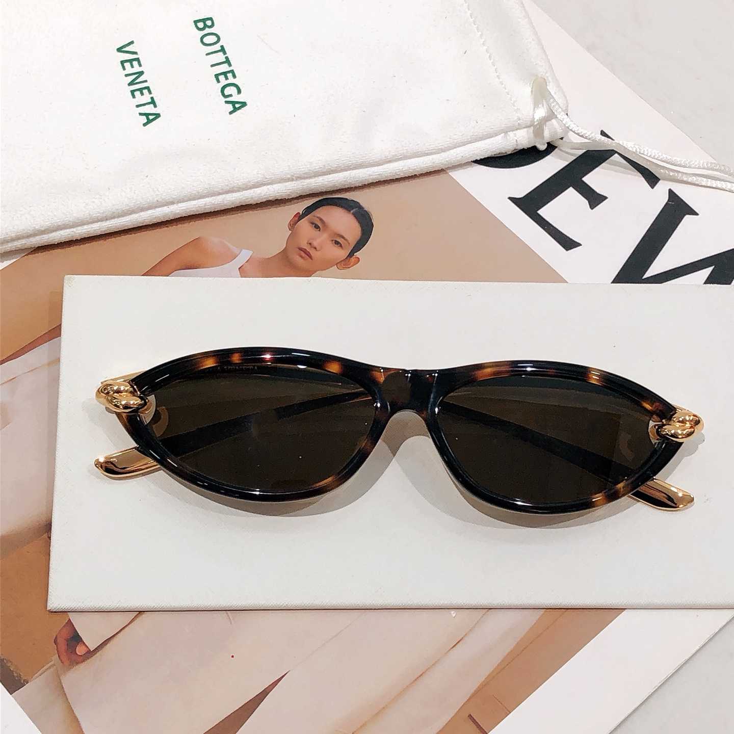 Bottega Veneta Knot Cat Eye Sunglasses   BV1390S - DesignerGu