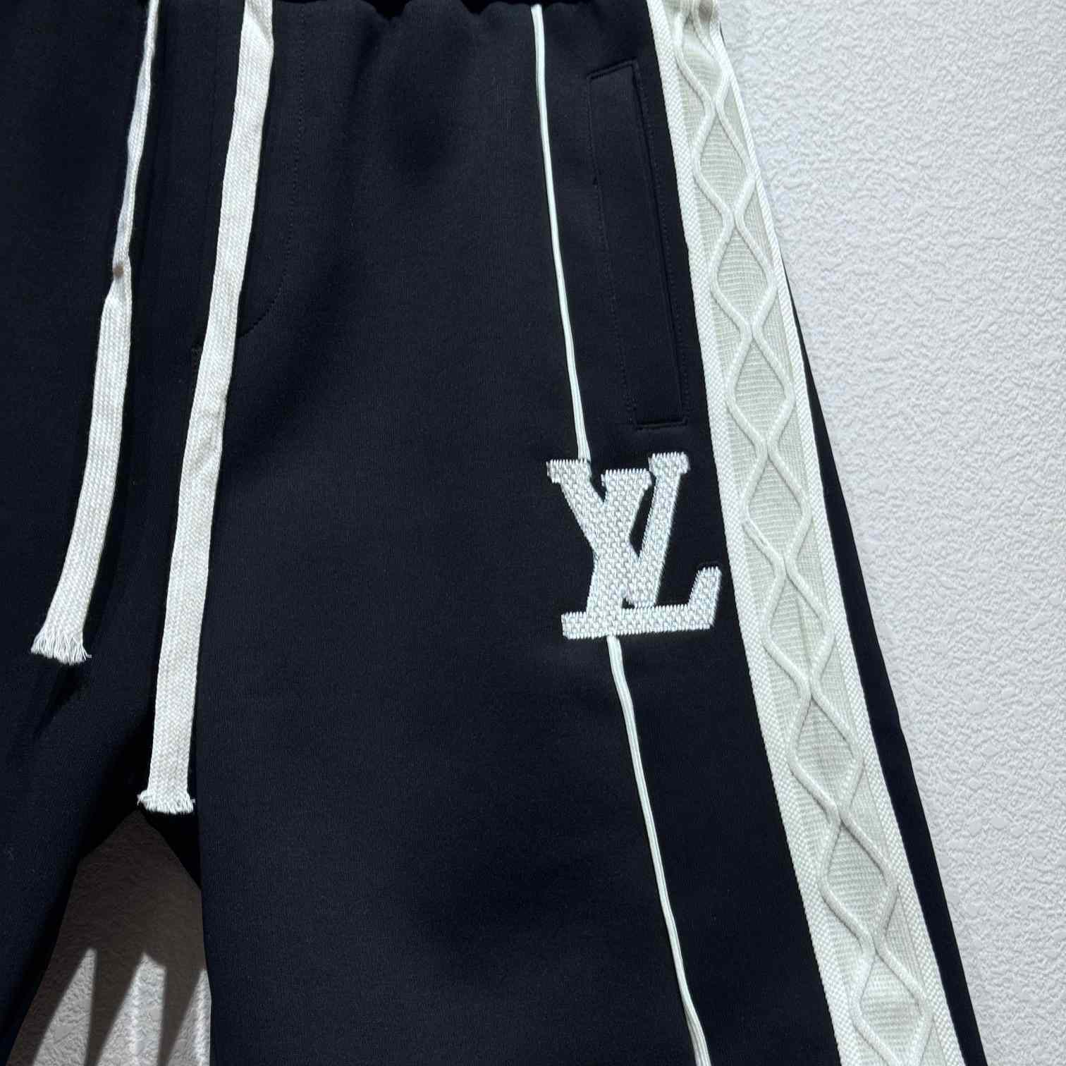 Louis Vuitton Cotton Shorts - DesignerGu