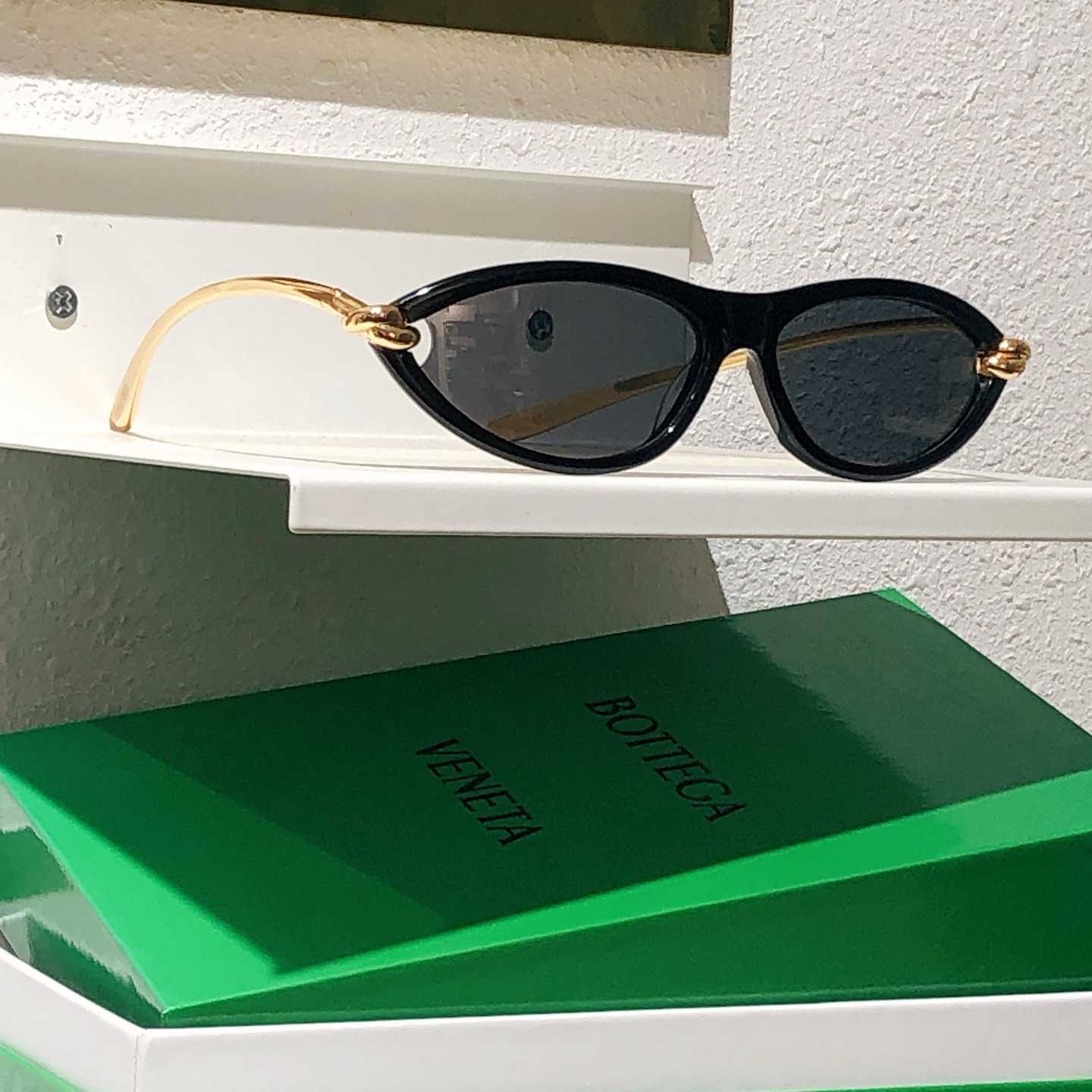 Bottega Veneta Knot Cat Eye Sunglasses   BV1390S - DesignerGu