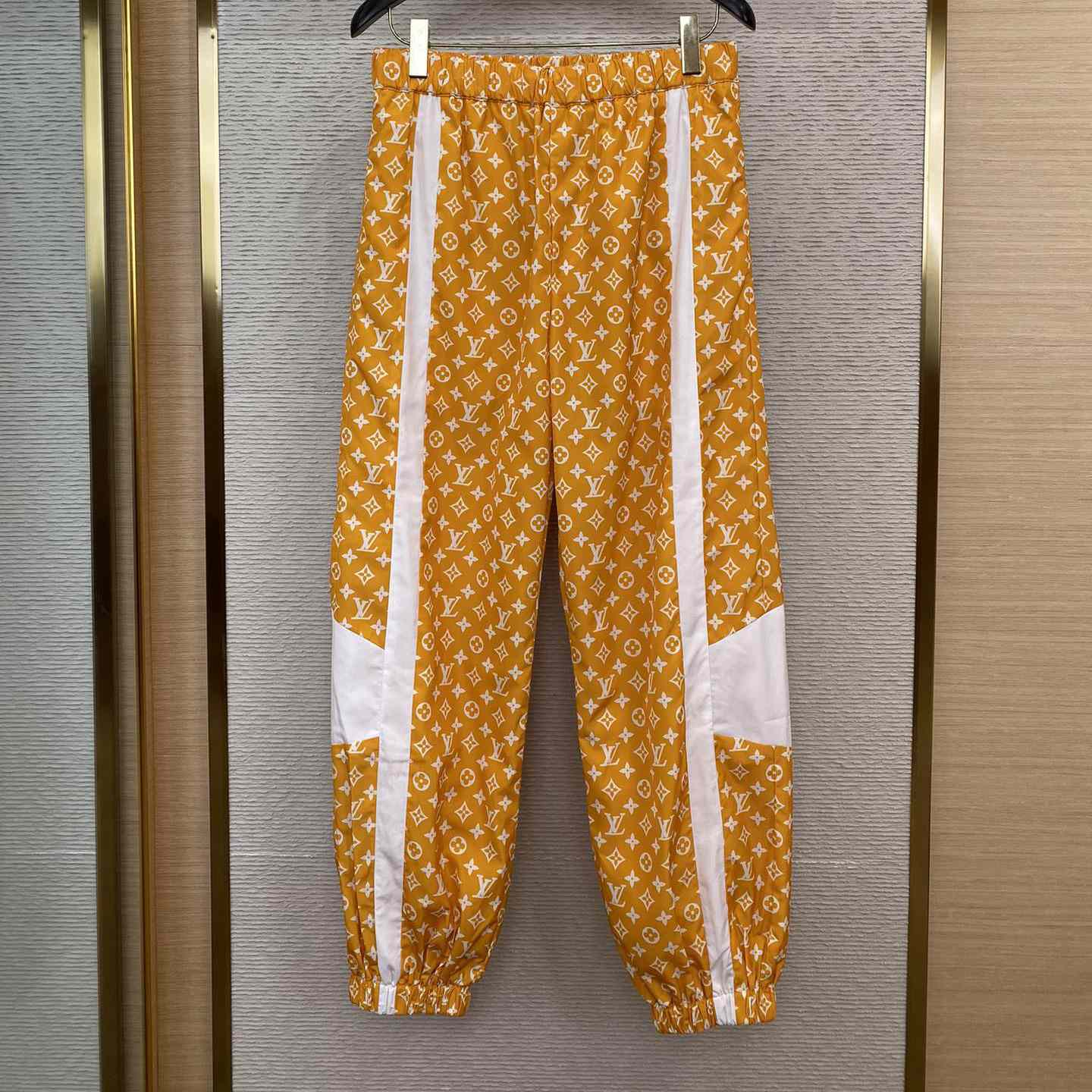 Louis Vuitton Monogram Printed Technical Track Pants   1AFWQM - DesignerGu