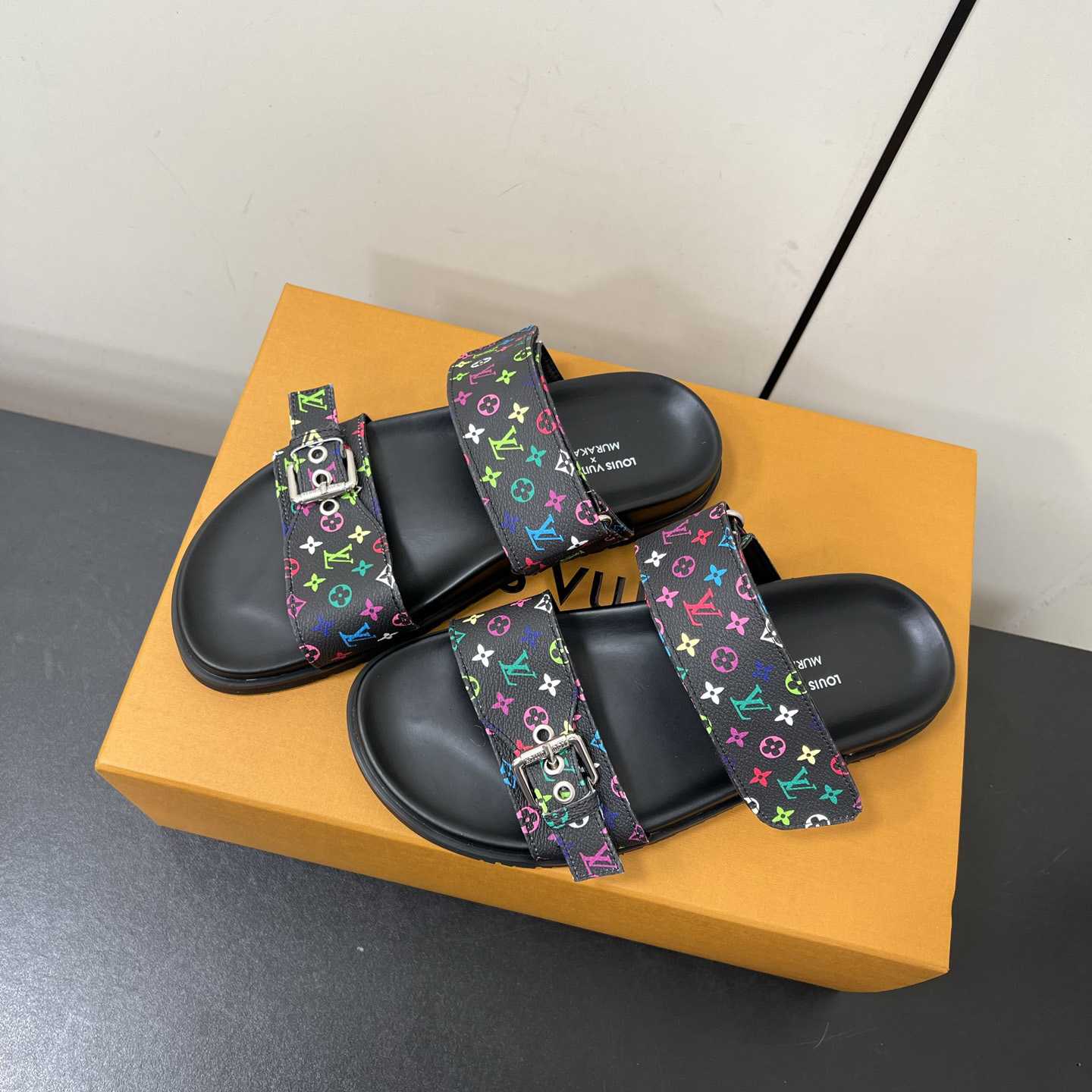 Louis Vuitton LV x TM Bom Dia Flat Comfort Mule   1AGXUB - 