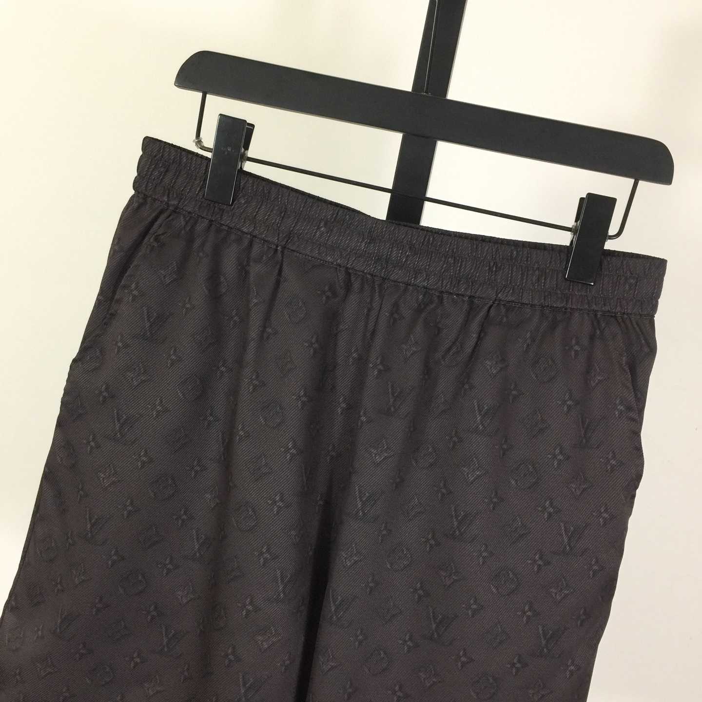 Louis Vuitton Printed Monogram Silk Shorts   1AHCD3 - DesignerGu