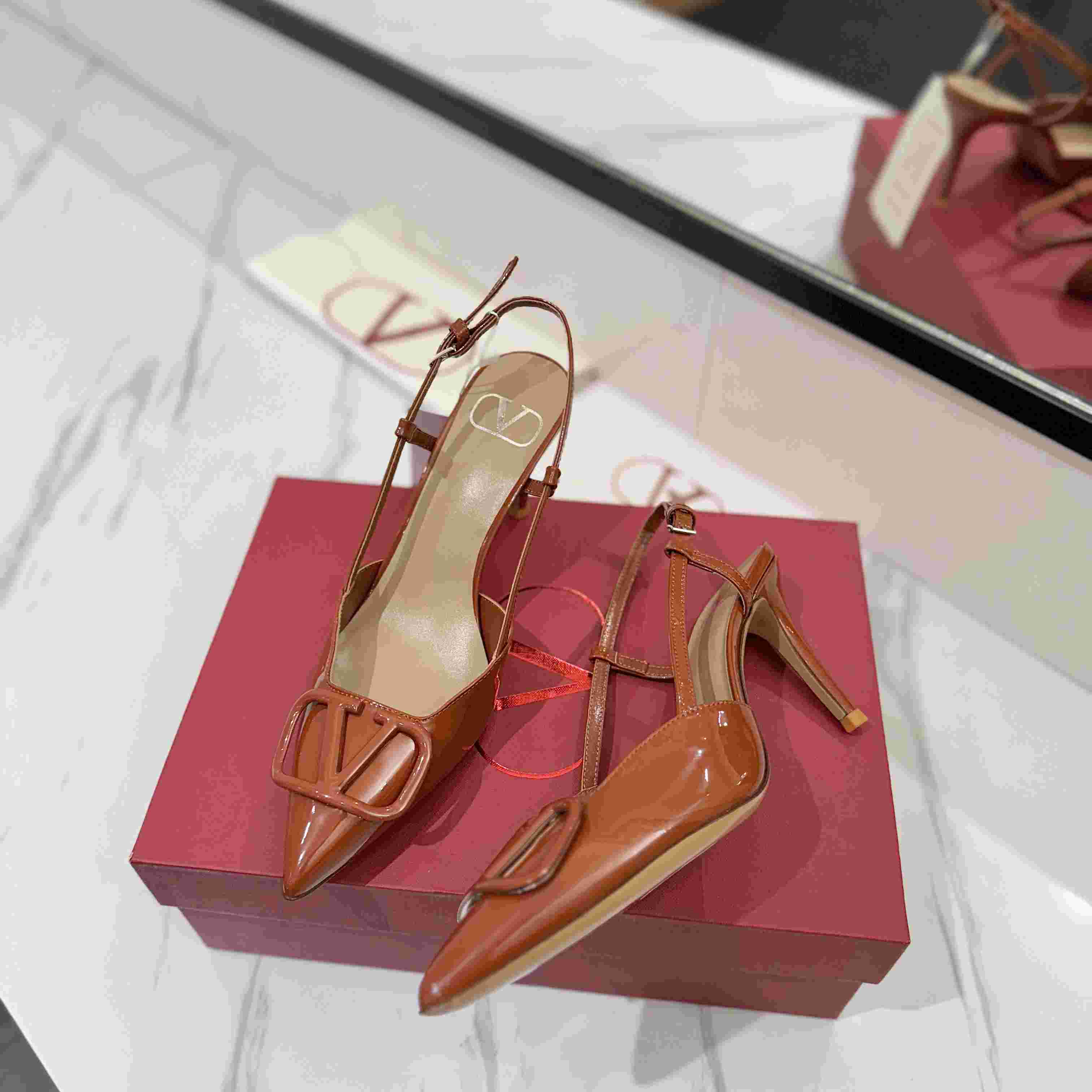 Vlogo Signature Patent Leather Slingback Pump 80mm - DesignerGu