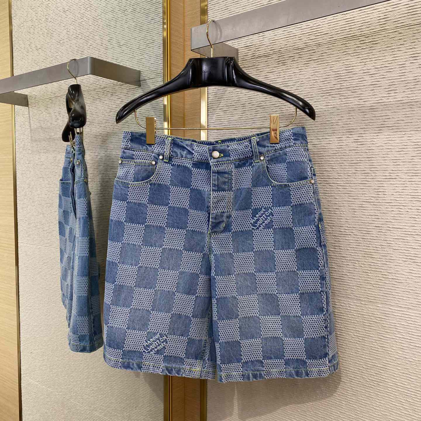 Louis Vuitton Damier Denim Short - DesignerGu