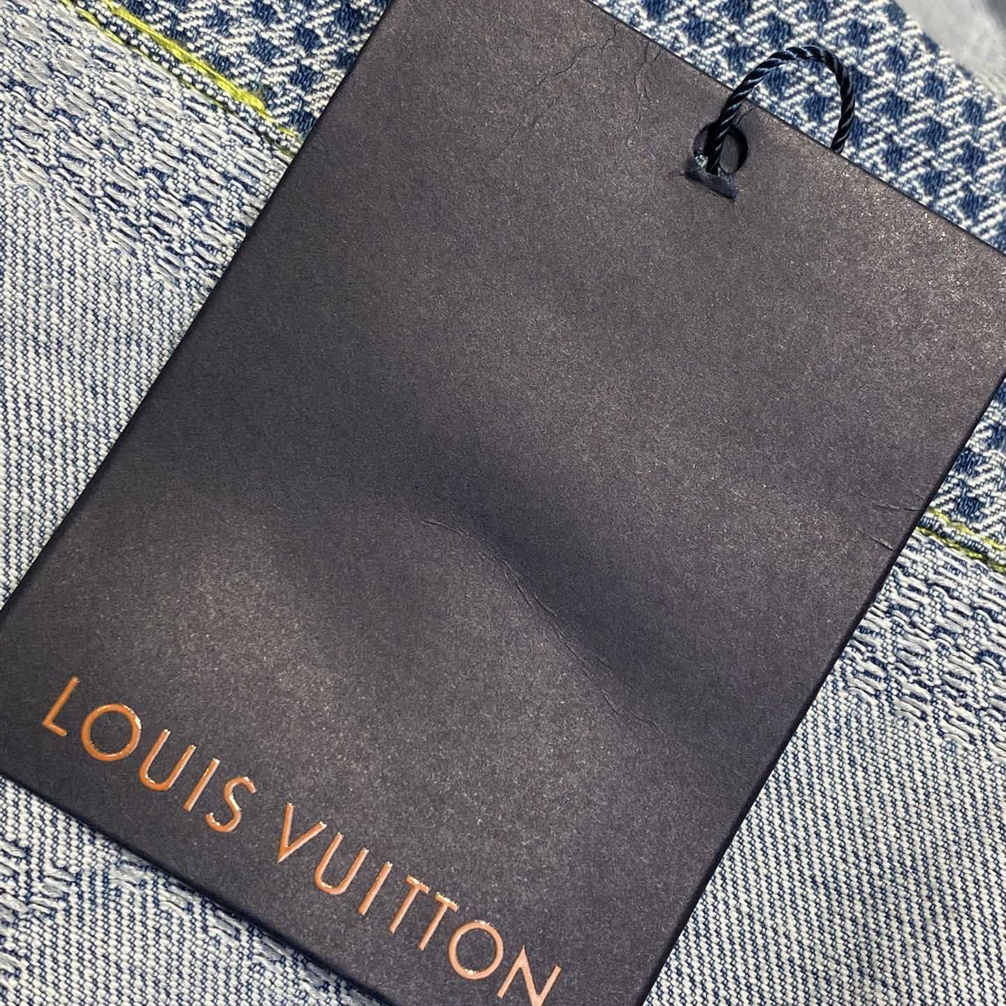 Louis Vuitton Damier Denim Short - DesignerGu