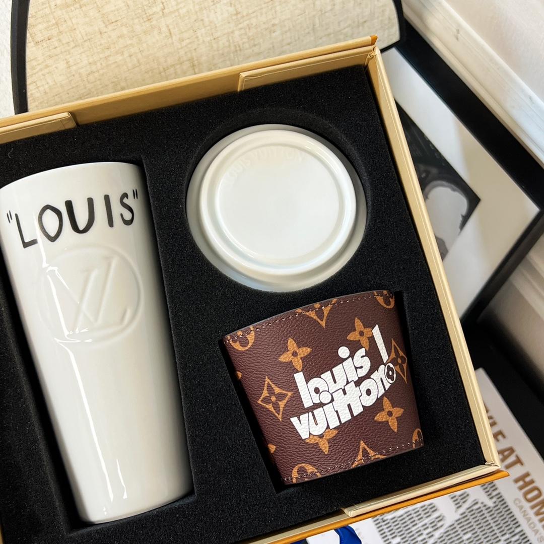 Louis Vuitton Cup Louis - DesignerGu