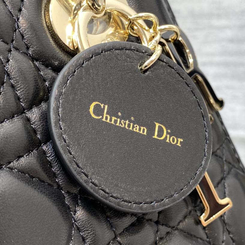 Dior Lady Dior Bag    20cm - DesignerGu