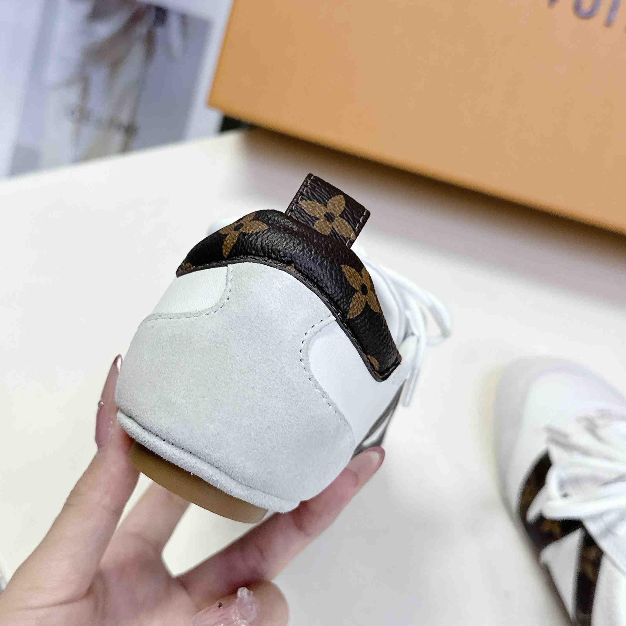 Louis Vuitton LV Sneakerina   1AHNC6 - DesignerGu