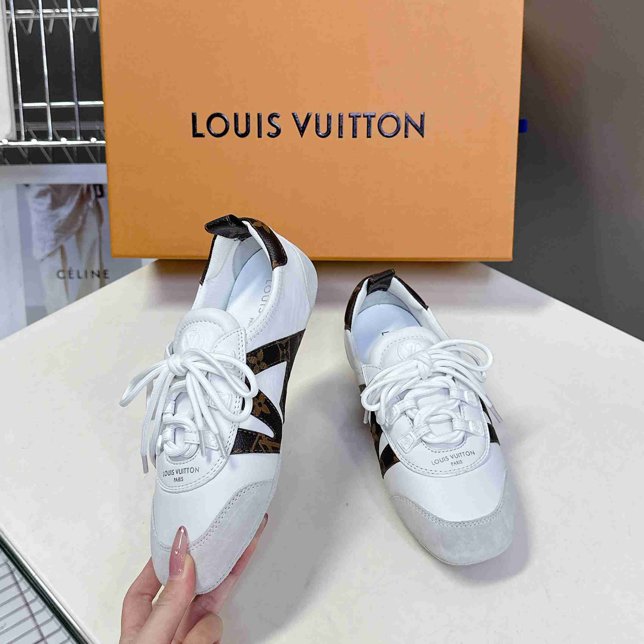 Louis Vuitton LV Sneakerina   1AHNC6 - DesignerGu