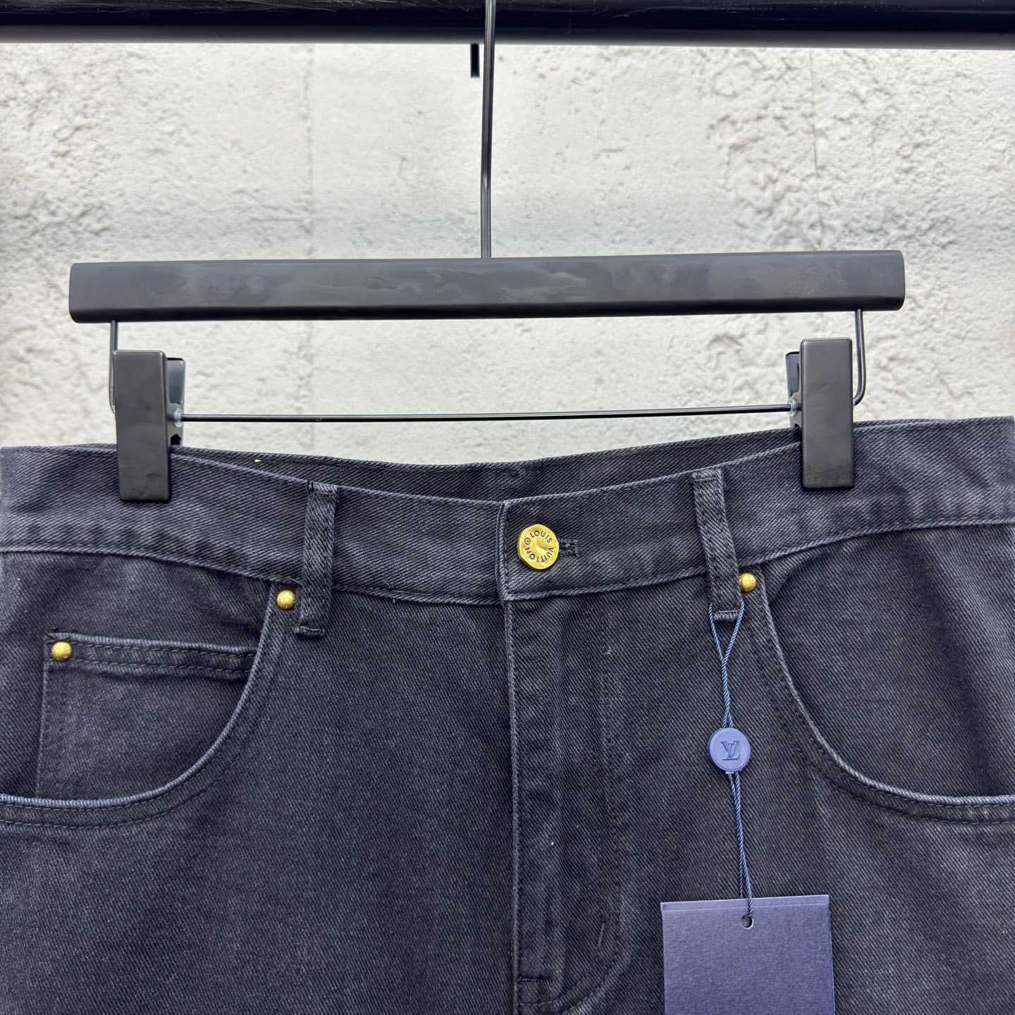 Louis Vuitton Denim Workwear Shorts   - DesignerGu