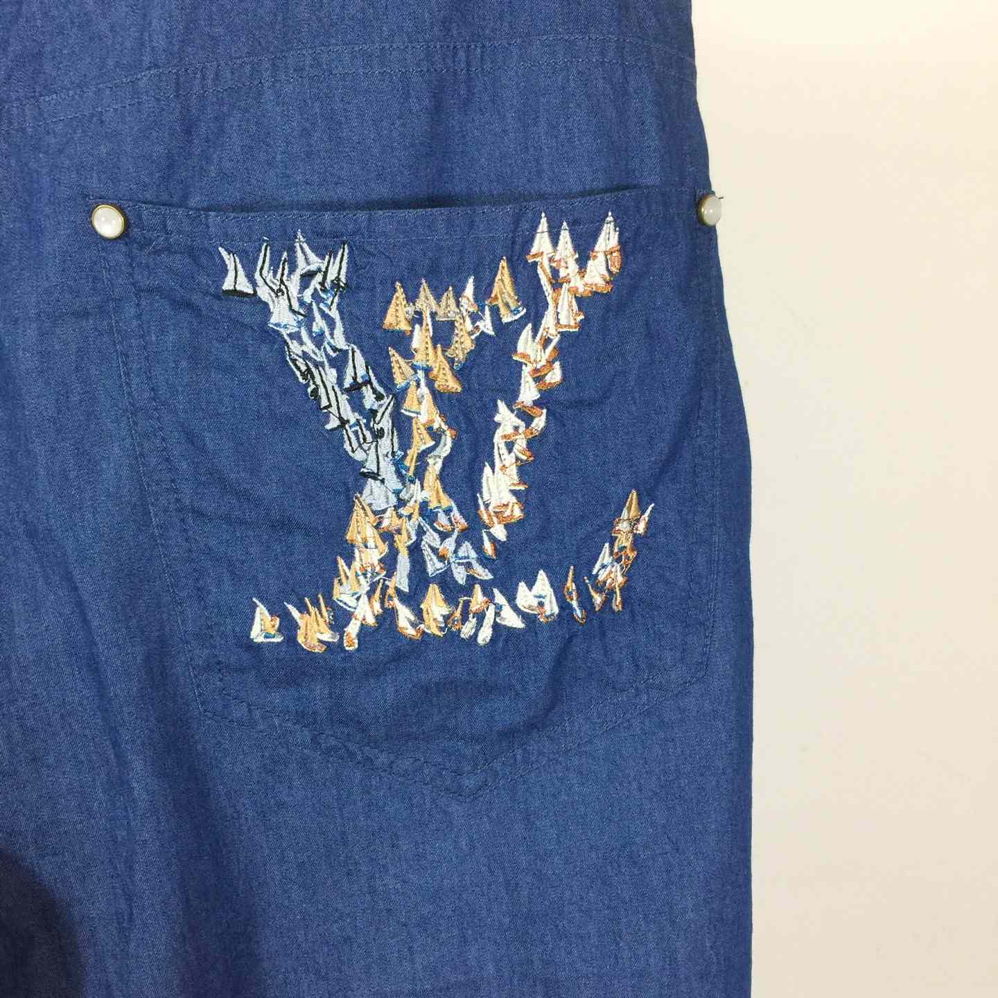 Louis Vuitton Embroidered Chambray Shorts   1AHVBT - DesignerGu