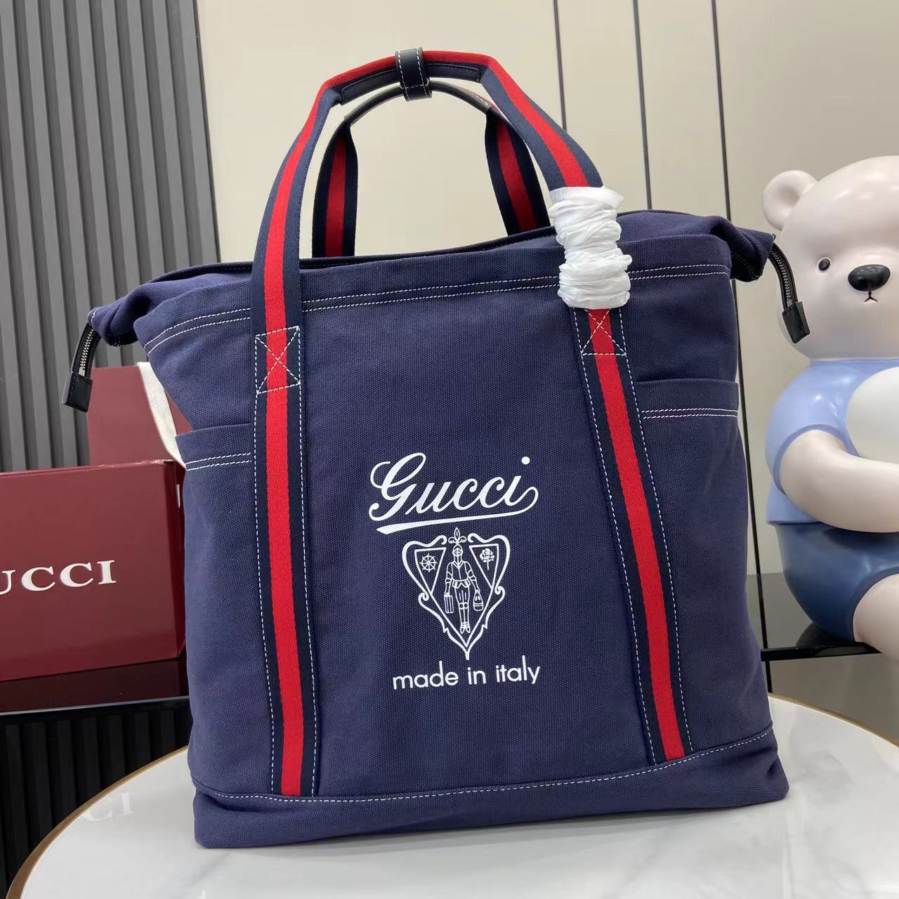 Gucci Printed Canvas Large Tote Bag - DesignerGu