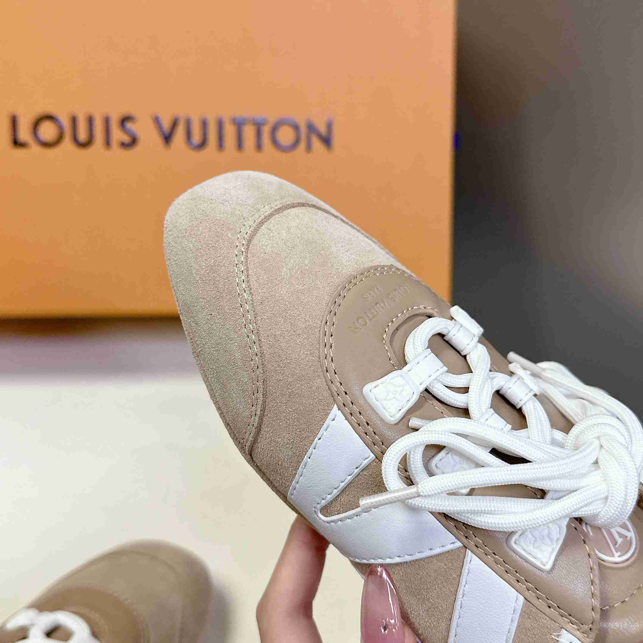 Louis Vuitton LV Sneakerina   1AHNFA - DesignerGu