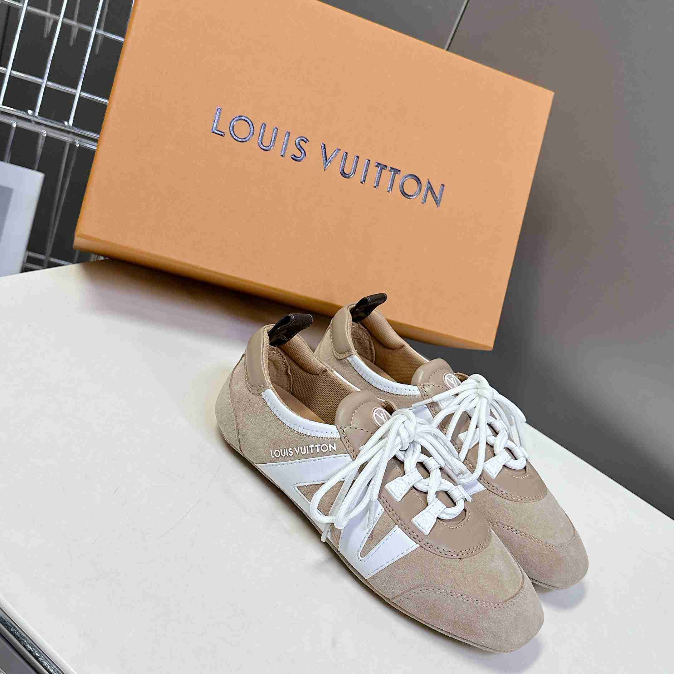 Louis Vuitton LV Sneakerina   1AHNFA - DesignerGu