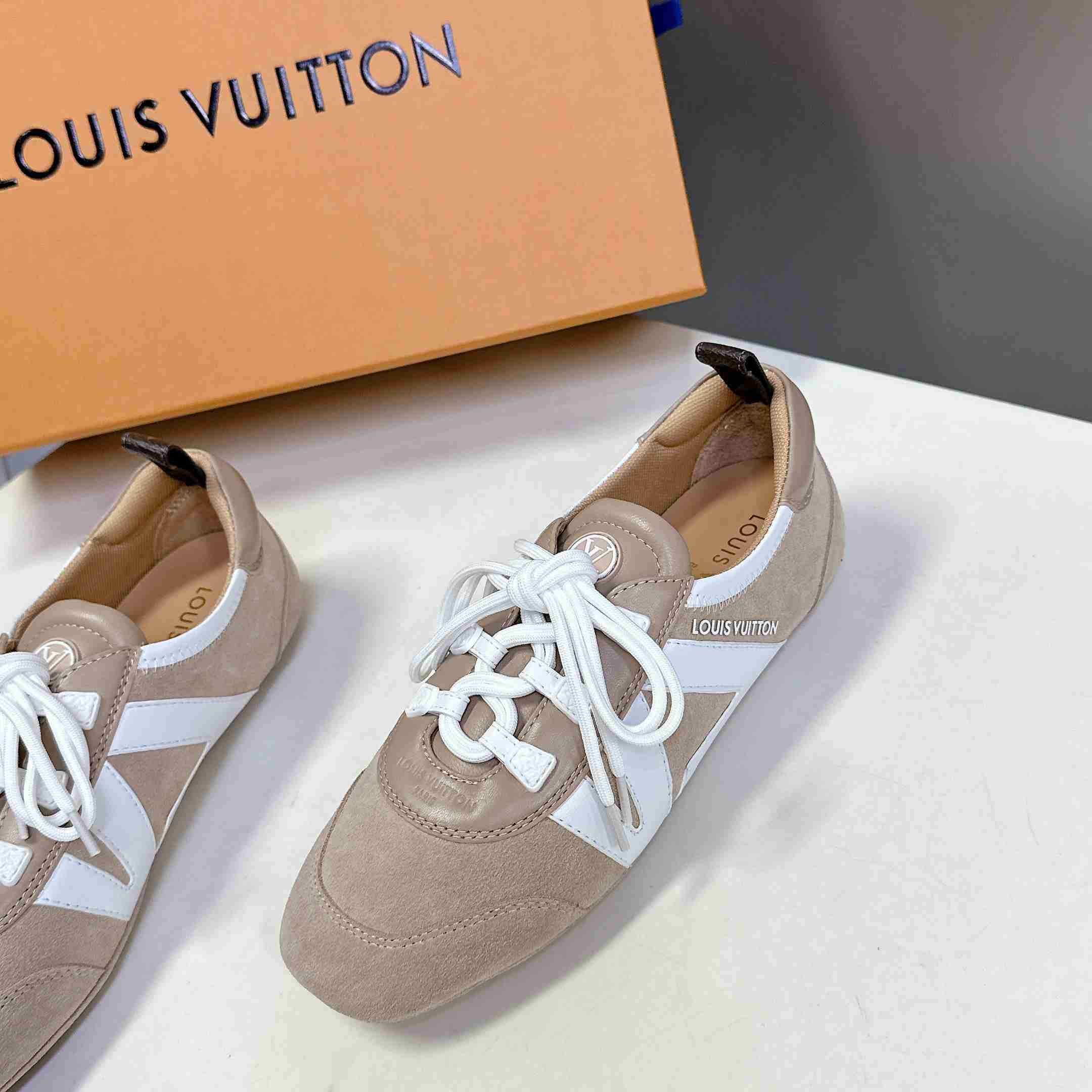 Louis Vuitton LV Sneakerina   1AHNFA - DesignerGu
