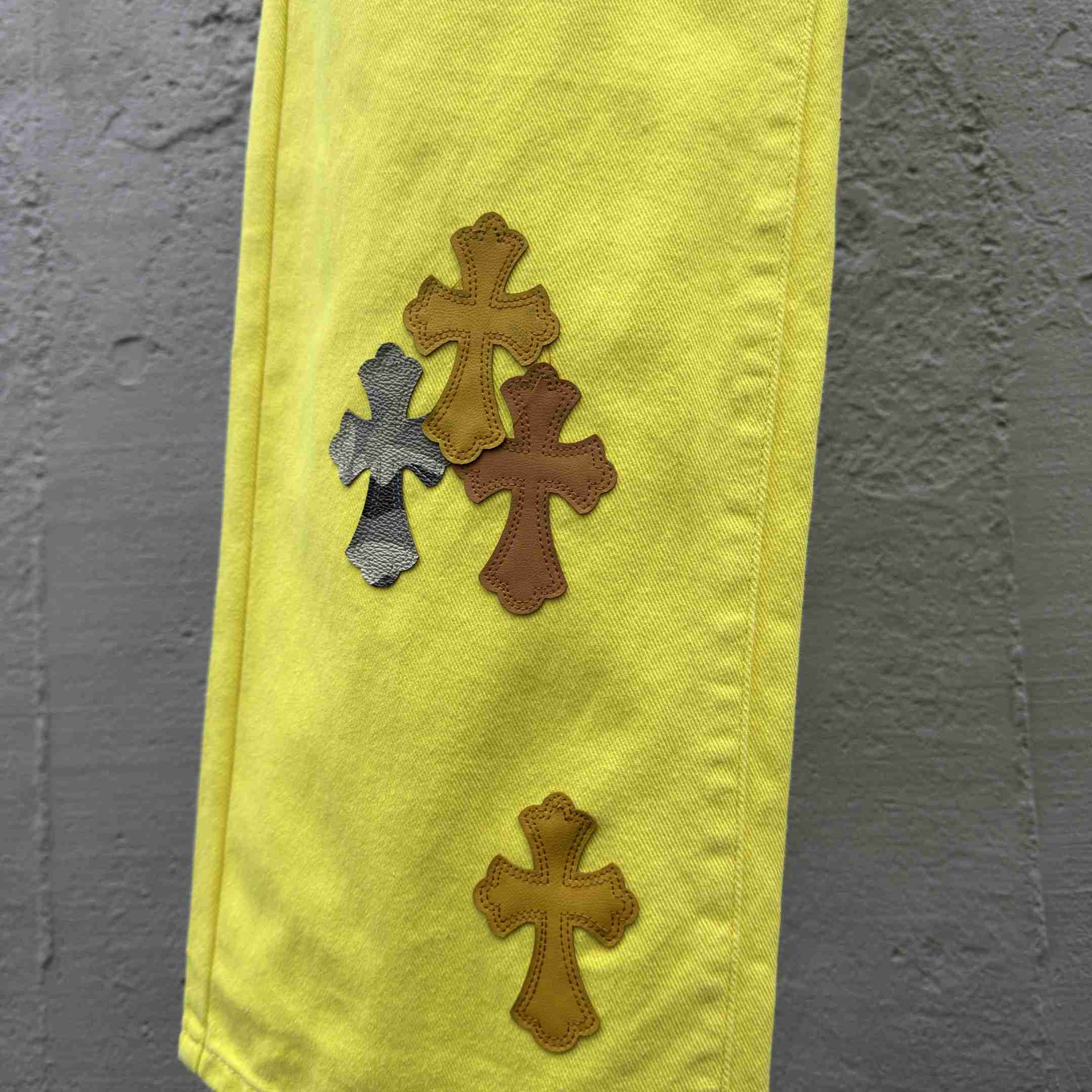 Chrome Hearts Jeans - DesignerGu