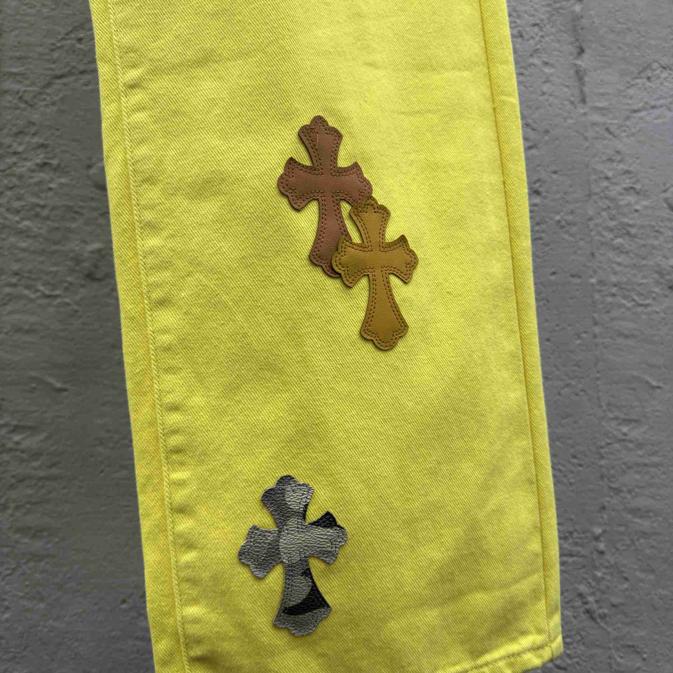 Chrome Hearts Jeans - DesignerGu