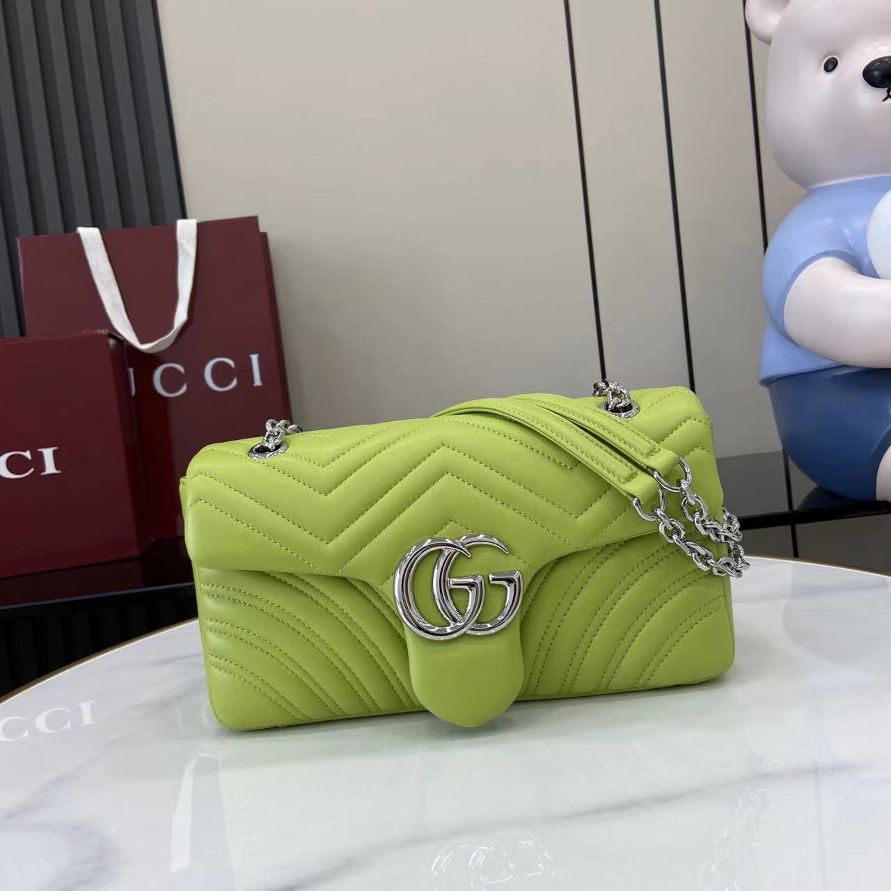 Gucci GG Marmont Medium Shoulder Bag - DesignerGu