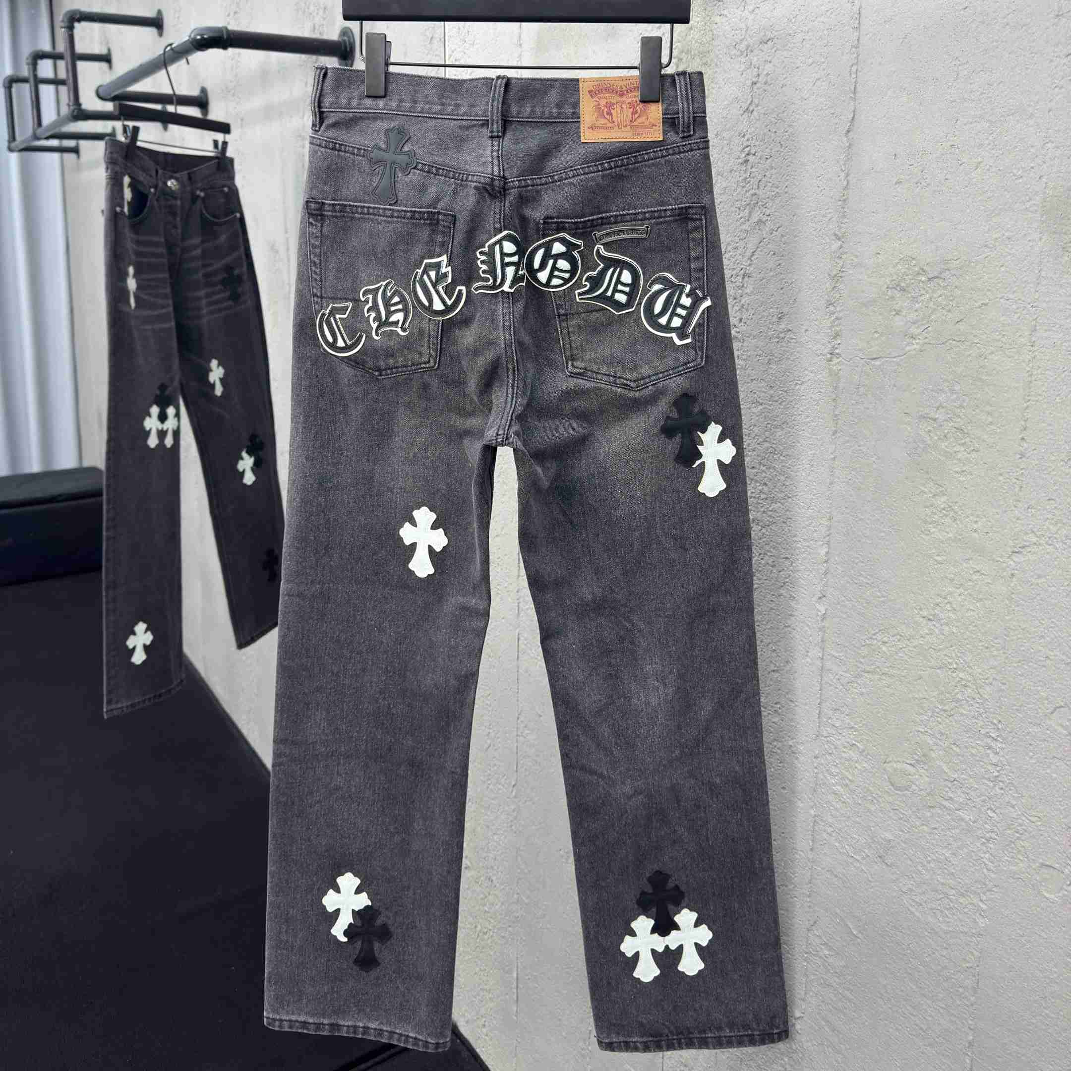 Chrome Hearts Jeans - DesignerGu